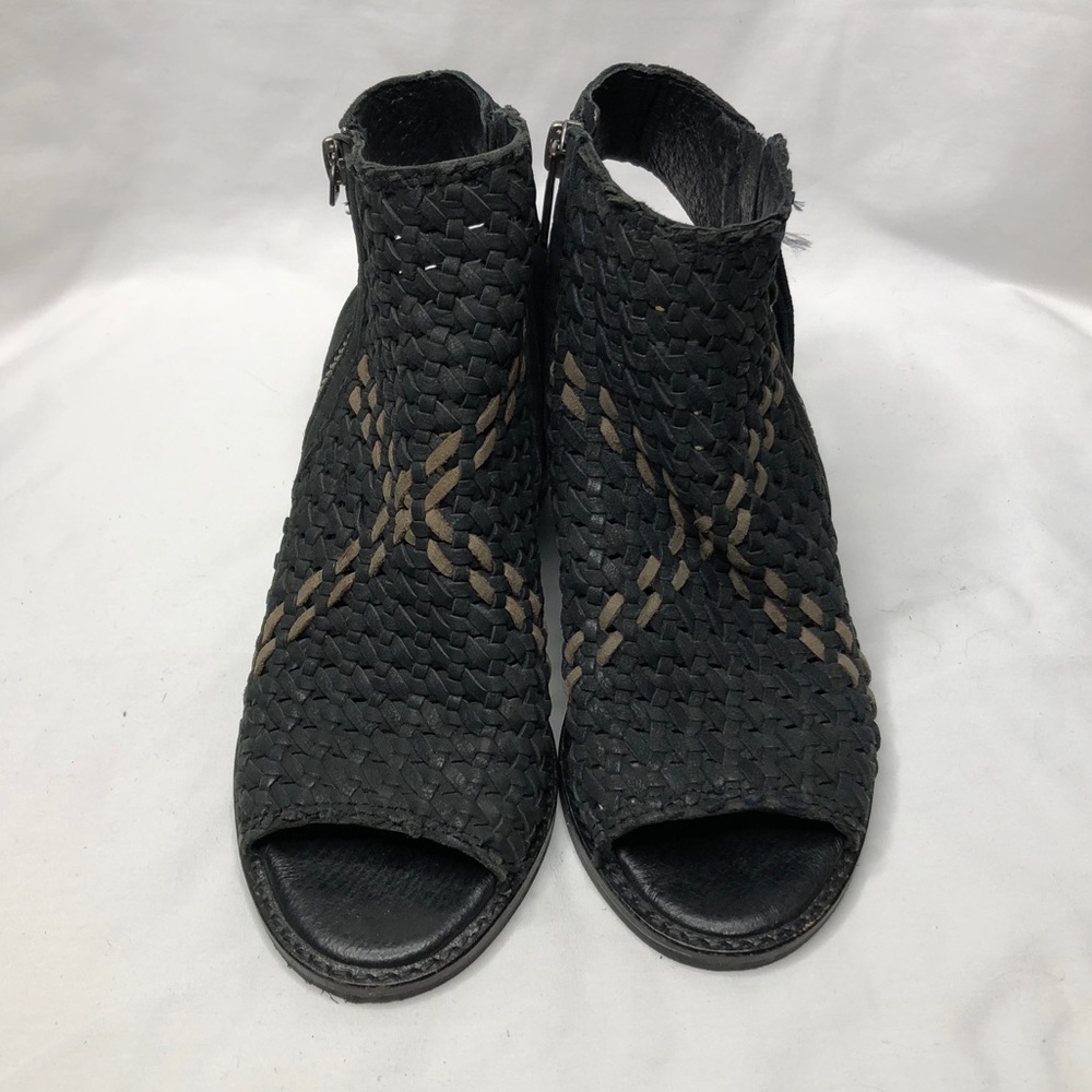 Sam Edelman Peep toe Ankle Boot